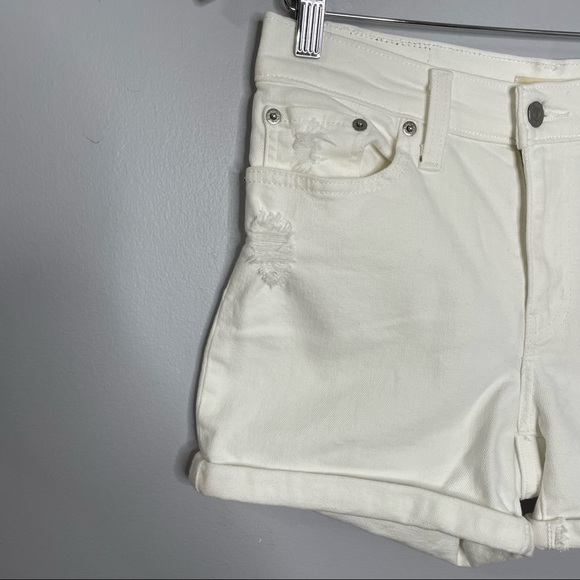 Levi’s Distressed Mid-Length White Shorts - Picture 5 of 9
